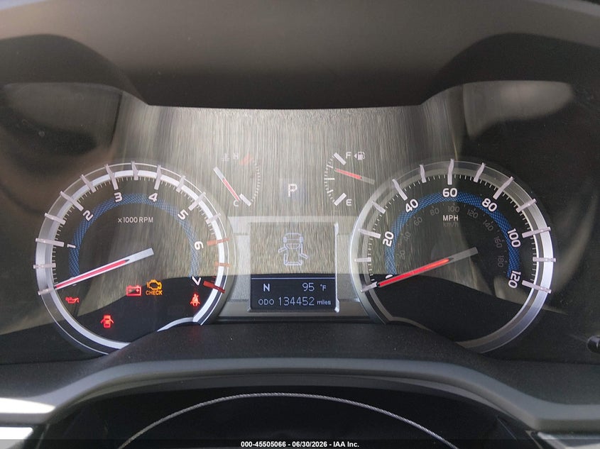 2014 Toyota 4runner VIN JTEBU5JR7E5194796 IAAI salvage auction — RIGHT FRONT, Salvage Title, sold $9,800 on 2026-08-25 (photo 7)