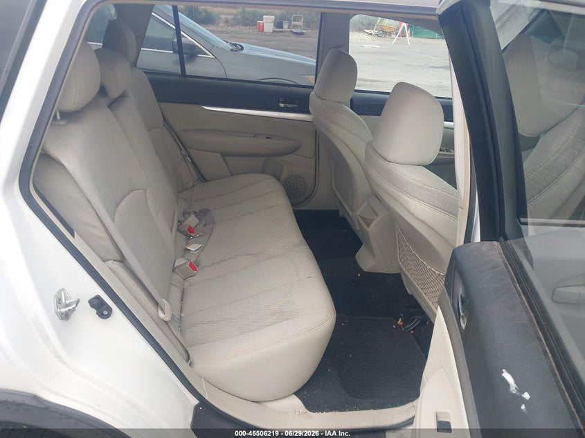 2011 Subaru Outback VIN 4S4BRBGC8B3336938 IAAI salvage auction — NORMAL WEAR, Clear (Utah), sold $275 on 2026-07-09 (photo 8)