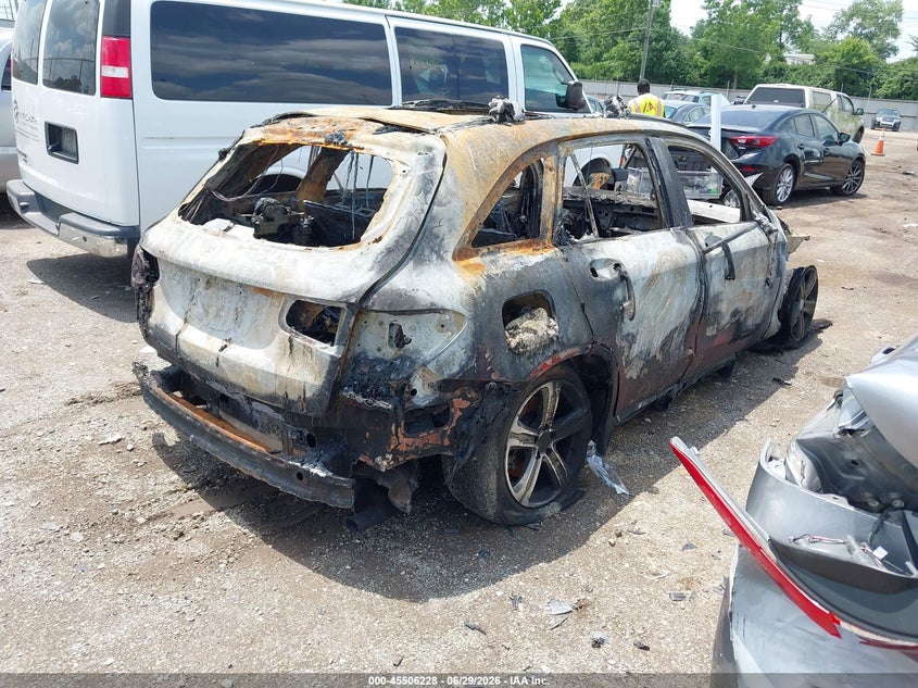 2018 Mercedes-benz Glc VIN WDC0G4KB6JV086768 IAAI salvage auction — TOTAL BURN, Salvage Title, sold $225 on 2026-08-13 (photo 4)