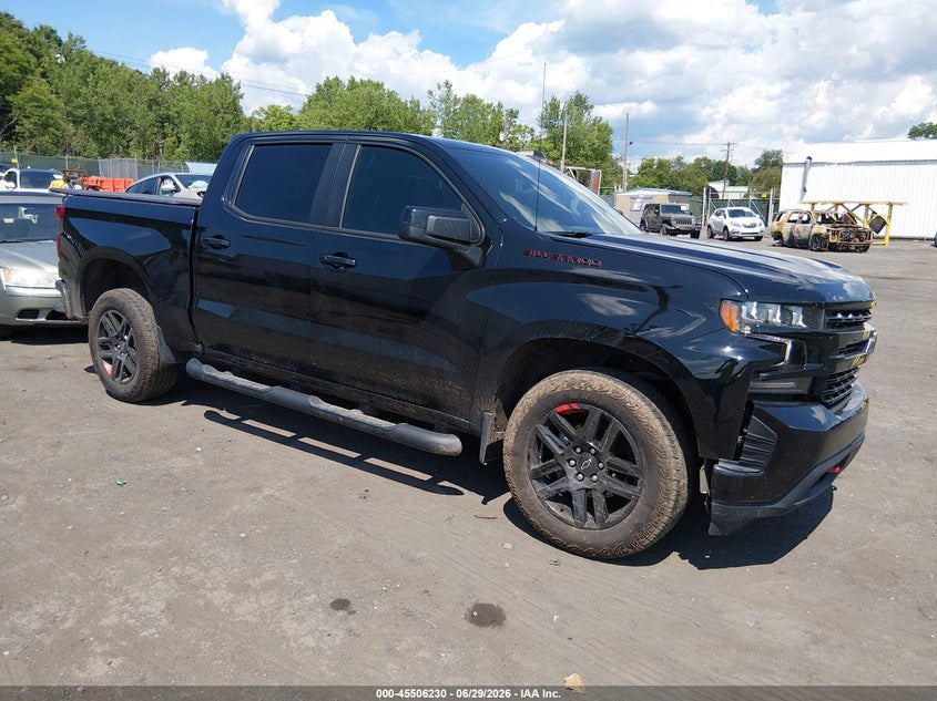 2021 Chevrolet Silverado VIN 1GCUYEEL7MZ407602 IAAI salvage auction — LEFT FRONT, Salvage Title, sold $9,600 on 2026-08-01 (photo 1)
