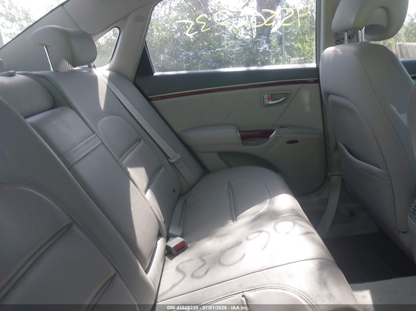 2006 Hyundai Azera VIN KMHFC46F66A100218 IAAI salvage auction — NORMAL WEAR, Clear-Endorsement (Wisconsin), sold $1,400 on 2026-07-14 (photo 8)