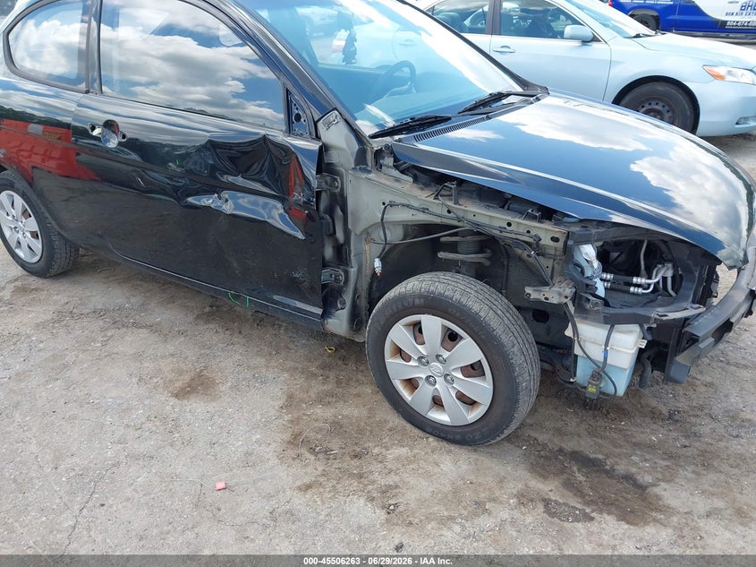 2011 Hyundai Accent VIN KMHCM3AC8BU187524 IAAI salvage auction — RIGHT SIDE, Clear (Virginia), sold $475 on 2026-07-24 (photo 6)