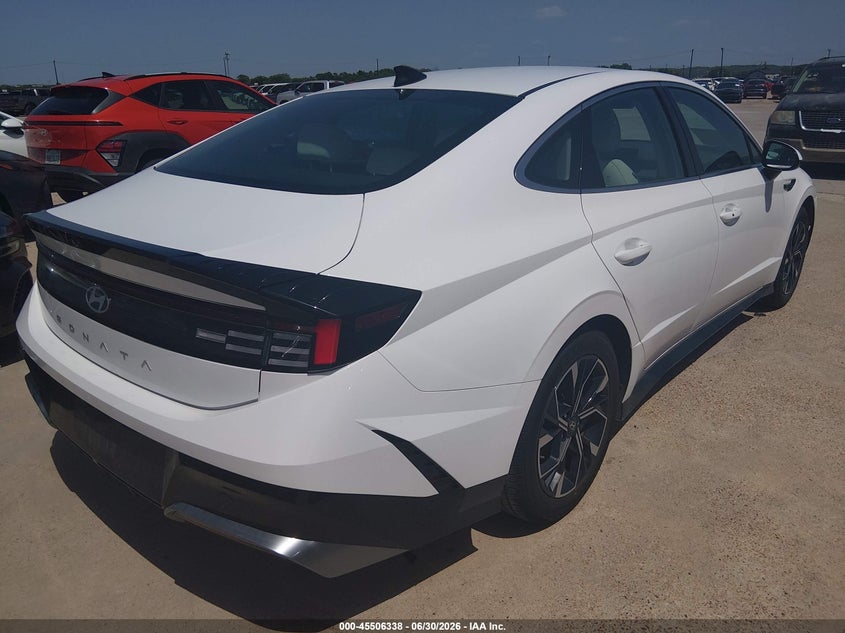 2024 Hyundai Sonata VIN KMHL64JA1RA371925 IAAI salvage auction — FRONT END, Enterprise Vehicles Clear Only (Texas), sold $12,400 on 2026-07-06 (photo 4)