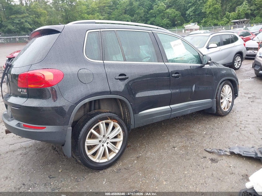 2014 Volkswagen Tiguan VIN WVGBV3AX3EW611664 IAAI salvage auction — ALL OVER, Clear (Massachusetts), sold $400 on 2026-07-14 (photo 4)