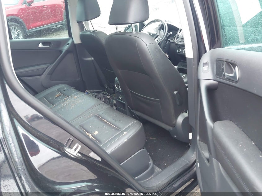 2014 Volkswagen Tiguan VIN WVGBV3AX3EW611664 IAAI salvage auction — ALL OVER, Clear (Massachusetts), sold $400 on 2026-07-14 (photo 8)