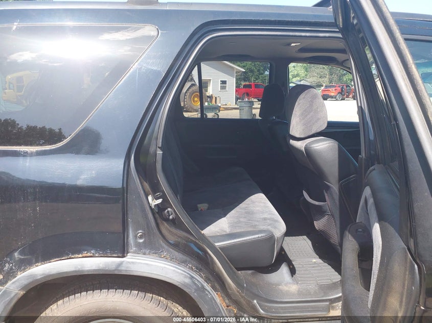 2002 Honda Cr-v VIN JHLRD788X2C089756 IAAI salvage auction — NORMAL WEAR, Original (Ohio), sold $300 on 2026-07-27 (photo 8)