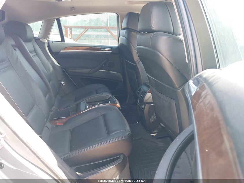 2014 BMW X6 VIN 5UXFG8C52EL592646 IAAI salvage auction — NORMAL WEAR, Clear (Indiana), sold $475 on 2026-07-21 (photo 8)