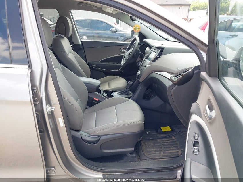 2017 Hyundai Santa fe VIN 5XYZU3LB9HG407945 IAAI salvage auction — FRONT END, Salvage Title, sold $2,300 on 2026-08-01 (photo 5)