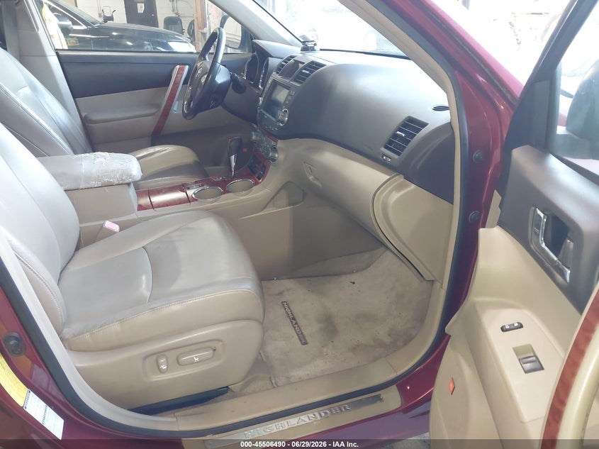 2008 Toyota Highlander VIN JTEES42A482090536 IAAI salvage auction — NORMAL WEAR, Clear (New York), sold $2,600 on 2026-07-08 (photo 5)