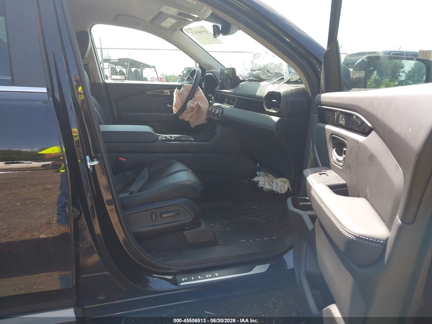 2025 Honda Pilot VIN 5FNYG2H43SB042488 IAAI salvage auction — LEFT FRONT, Salvage (Mississippi), sold $12,000 on 2026-09-03 (photo 5)