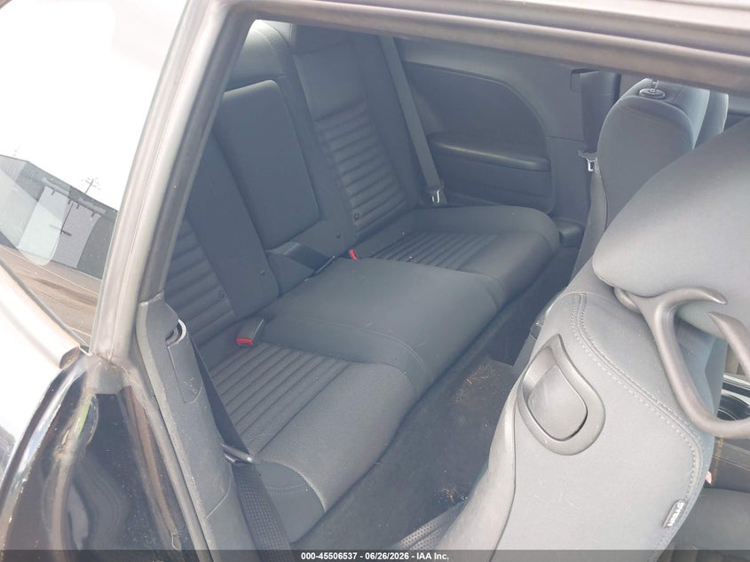 2011 Dodge Challenger VIN 2B3CJ4DG6BH510460 IAAI salvage auction — NORMAL WEAR, Clear (Hawaii), sold $250 on 2026-08-04 (photo 8)