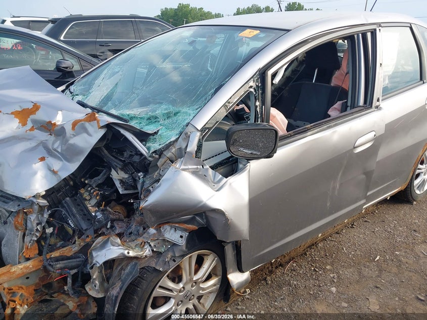 2009 Honda Fit VIN JHMGE88409S023736 IAAI salvage auction — FRONT END, Mv-907A (New York), sold $250 on 2026-07-15 (photo 6)