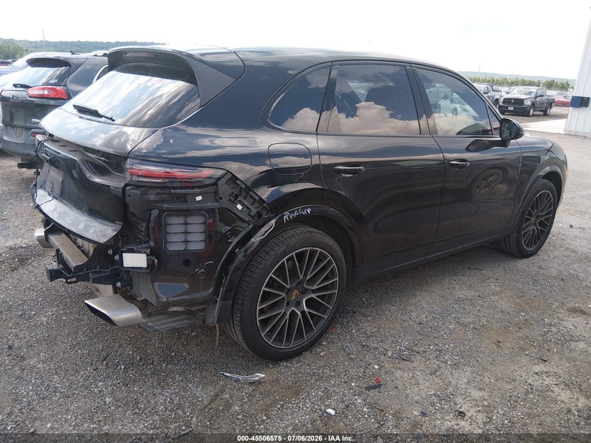 2020 Porsche Cayenne VIN WP1AA2AY5LDA09676 IAAI salvage auction — REAR END, Clear (Oklahoma), sold $19,600 on 2026-08-25 (photo 4)
