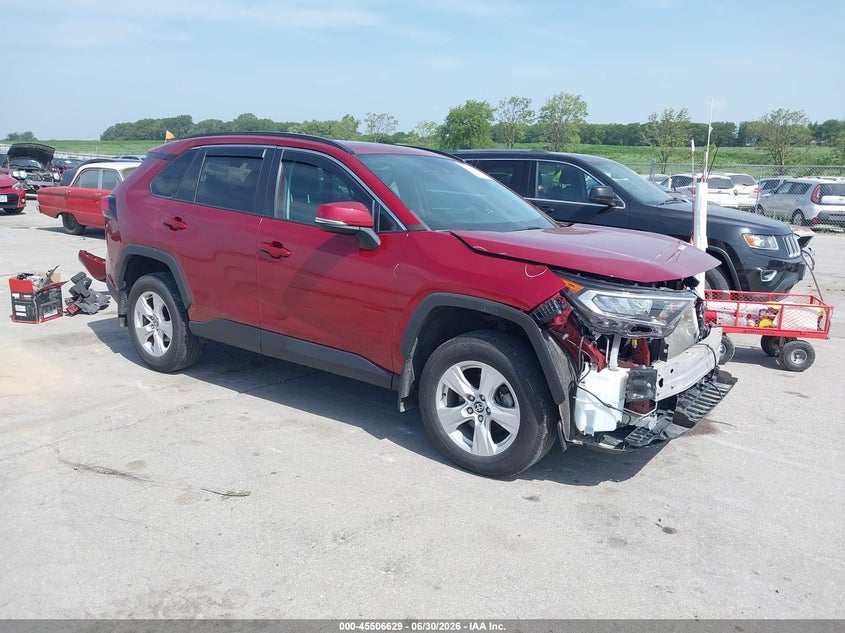 2021 Toyota Rav 4 VIN 2T3P1RFV2MW223922 — IAAI salvage auction photo
