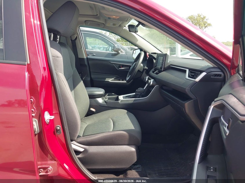 2021 Toyota Rav 4 VIN 2T3P1RFV2MW223922 IAAI salvage auction — FRONT END, Salvage Title, sold $10,250 on 2026-09-01 (photo 5)