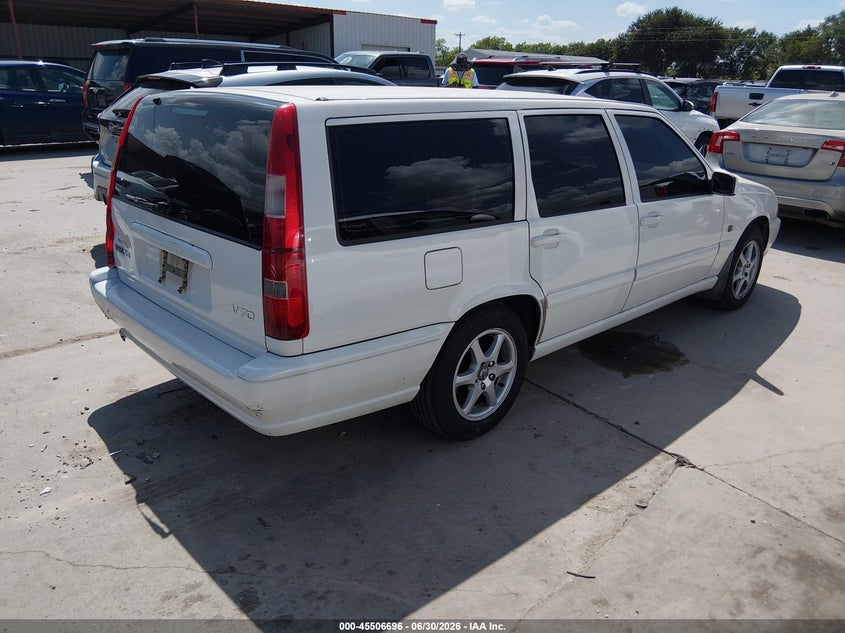 1999 Volvo V70 VIN YV1LW55AXX2621524 IAAI salvage auction — LEFT FRONT, Salvage (Texas), sold $325 on 2026-07-21 (photo 4)
