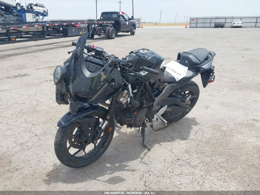 2026 Yamaha VIN MH3RH25E3TK006109 IAAI salvage auction — LEFT & RIGHT, Salvage Title, sold $350 on 2026-08-26 (photo 2)