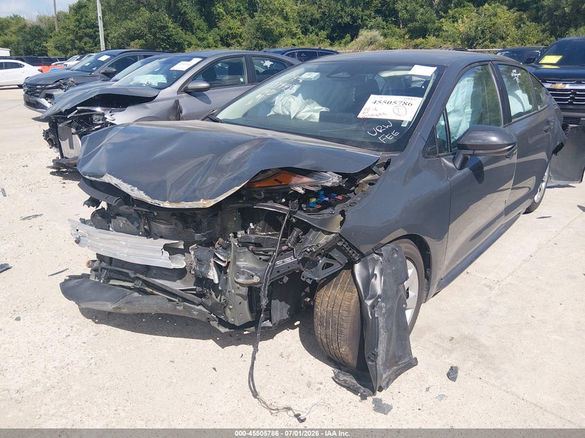 2025 Toyota Corolla VIN 5YFB4MDE9SP265180 IAAI salvage auction — FRONT & REAR, Non-Repairable (Tennessee), sold $525 on 2026-07-29 (photo 2)
