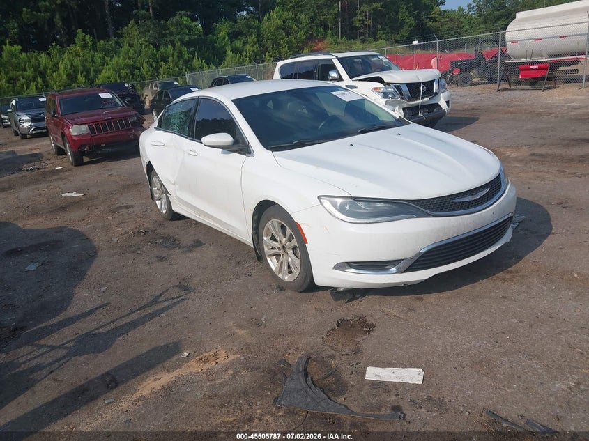 2015 Chrysler 200 VIN 1C3CCCAB0FN569131 IAAI salvage auction — SIDE, Salvage Title, sold $625 on 2026-07-24 (photo 1)