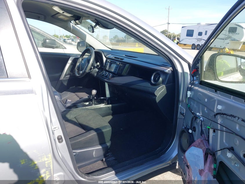 2018 Toyota Rav 4 VIN JTMZFREV4JJ199774 IAAI salvage auction — RIGHT FRONT, Salvage (California), sold $5,475 on 2026-08-01 (photo 5)