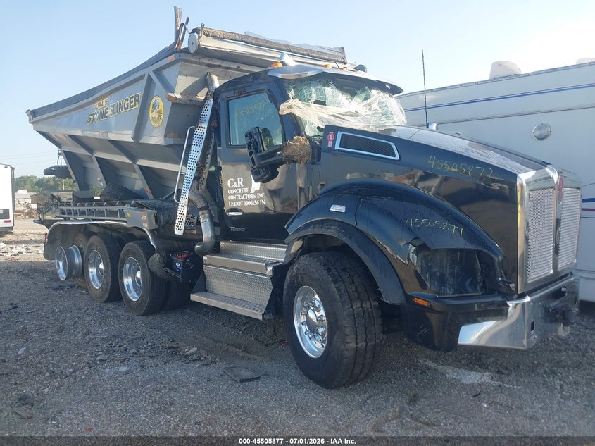 2026 Kenworth T880 VIN 1NKZX4TX5TJ220203 IAAI salvage auction — ROLLOVER, Salvage (Indiana), sold $20,100 on 2026-07-22 (photo 1)