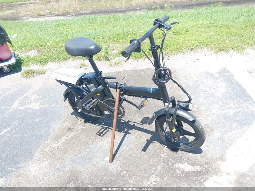 2025 Apyear E-bike with 576wh removable battery VIN BS369020251028004 IAAI salvage auction — FRONT END, Bill Of Sale (Florida), sold $25 on 2026-07-23 (photo 1)