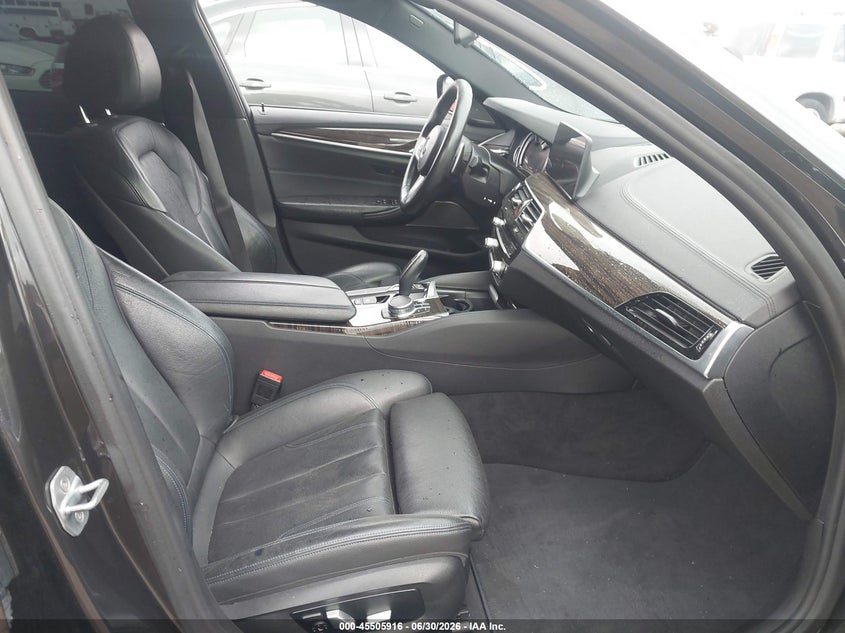 2017 BMW 5er VIN WBAJE5C39HG916006 IAAI salvage auction — LEFT FRONT, Salvage Title, sold $9,200 on 2026-07-29 (photo 5)