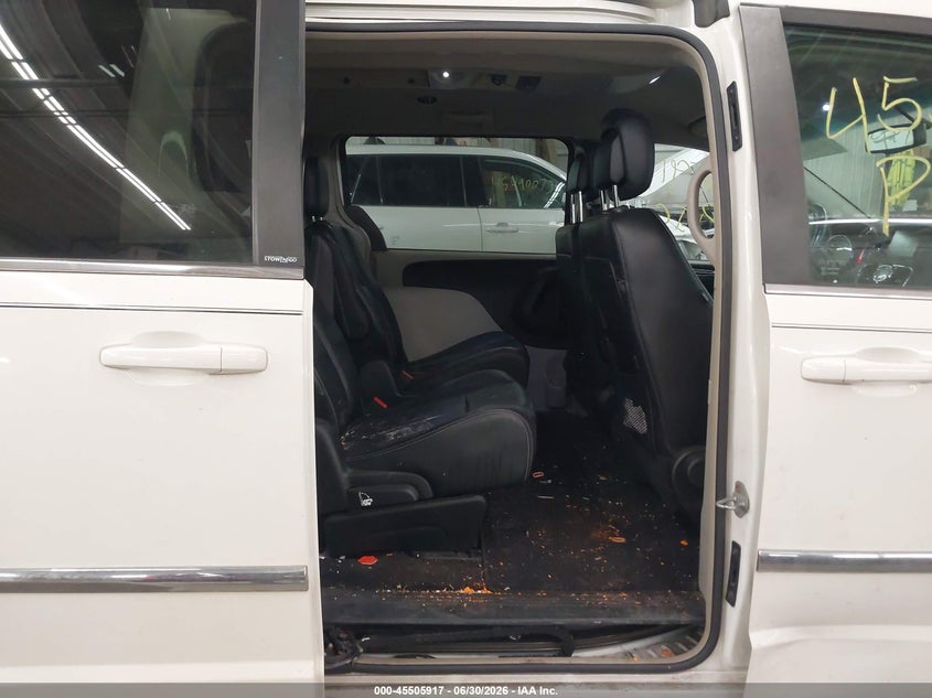 2013 Chrysler Town & country VIN 2C4RC1BG9DR780459 IAAI salvage auction — FRONT END, Salvage Title, sold $275 on 2026-07-28 (photo 8)