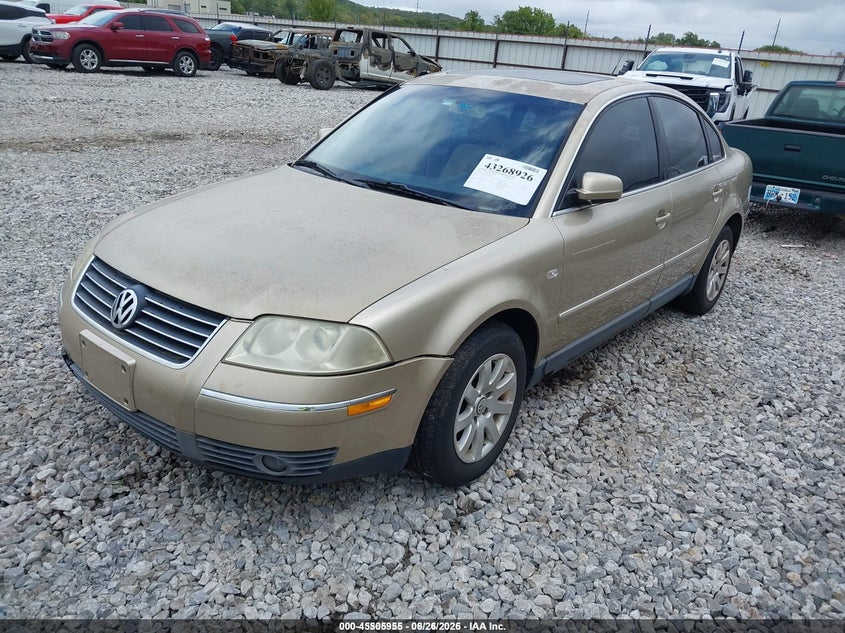 2001 Volkswagen Passat VIN WVWPD63B41P206708 IAAI salvage auction — ENGINE DAMAGE, Salvage (Idaho), sold $425 on 2026-08-18 (photo 2)