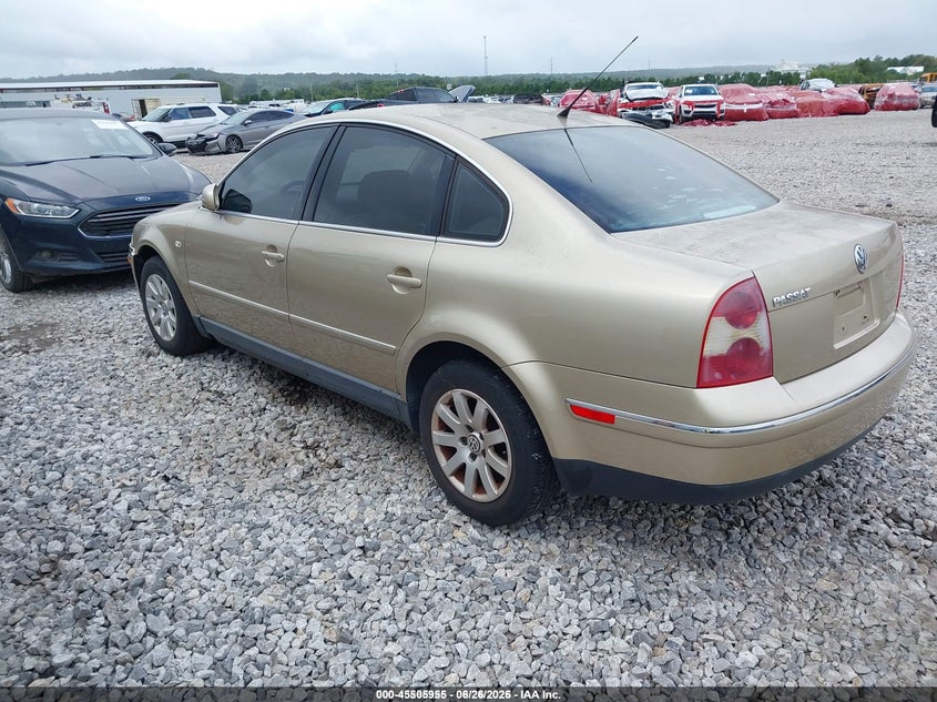 2001 Volkswagen Passat VIN WVWPD63B41P206708 IAAI salvage auction — ENGINE DAMAGE, Salvage (Idaho), sold $425 on 2026-08-18 (photo 3)