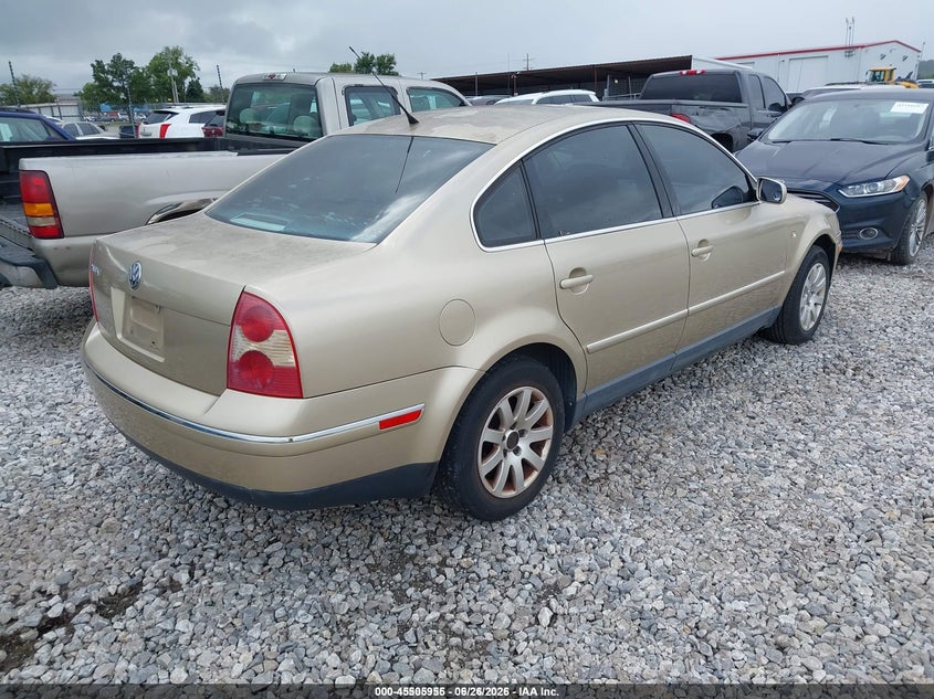 2001 Volkswagen Passat VIN WVWPD63B41P206708 IAAI salvage auction — ENGINE DAMAGE, Salvage (Idaho), sold $425 on 2026-08-18 (photo 4)