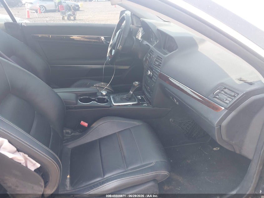 2013 Mercedes-benz E-klasse VIN WDDKJ5KBXDF198113 IAAI salvage auction — NORMAL WEAR, Clear (New York), sold $1,200 on 2026-07-28 (photo 5)