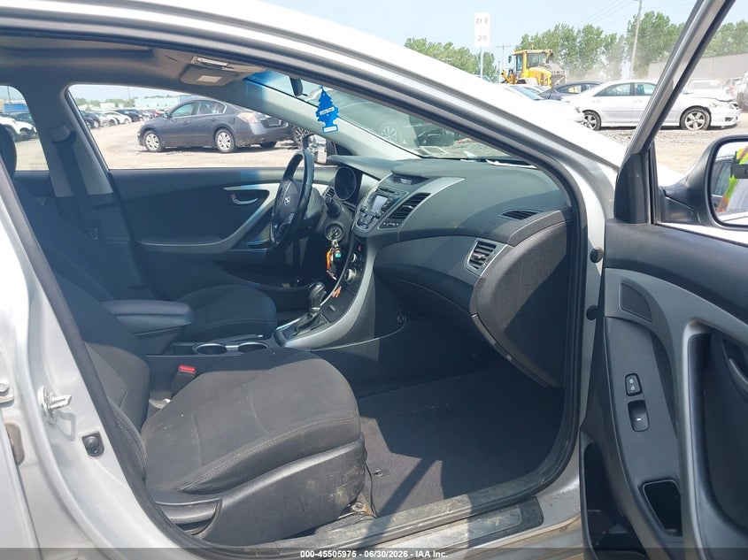 2015 Hyundai Elantra VIN 5NPDH4AE0FH581636 IAAI salvage auction — LEFT & RIGHT, Salvage Title, sold $375 on 2026-07-18 (photo 5)