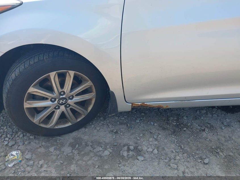 2015 Hyundai Elantra VIN 5NPDH4AE0FH581636 IAAI salvage auction — LEFT & RIGHT, Salvage Title, sold $375 on 2026-07-18 (photo 6)