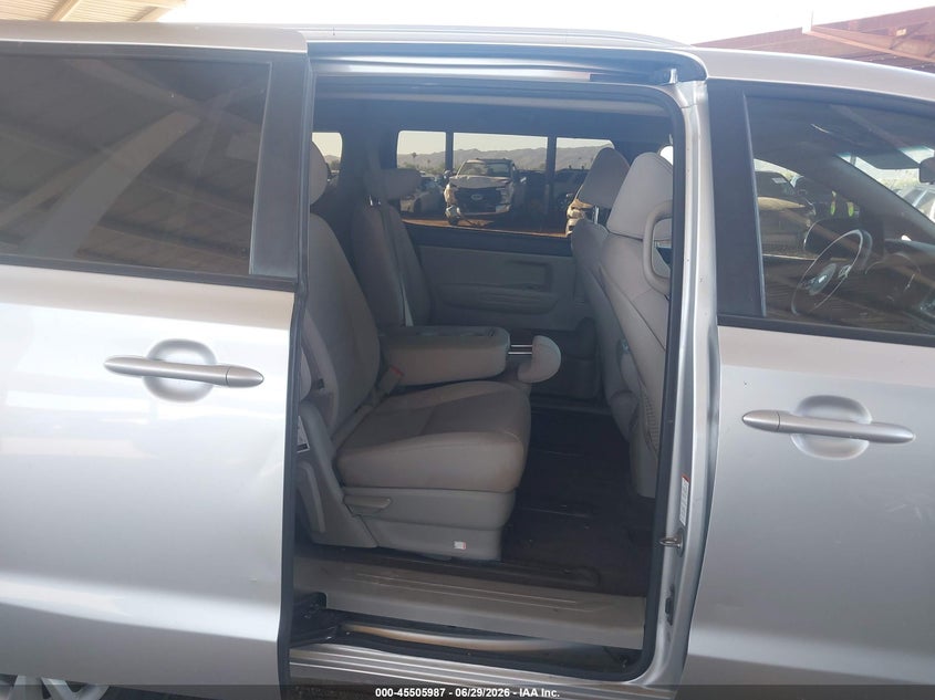 2016 Kia SEDONA VIN KNDMB5C19G6157594 IAAI salvage auction — UNKNOWN, Salvage (Arizona), sold $1,000 on 2026-07-28 (photo 8)