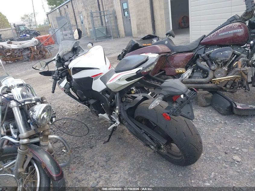2026 Honda Cbr VIN JH2SC7715TK900593 IAAI salvage auction — FRONT END, Mv-907A (New York), sold $4,750 on 2026-07-28 (photo 3)