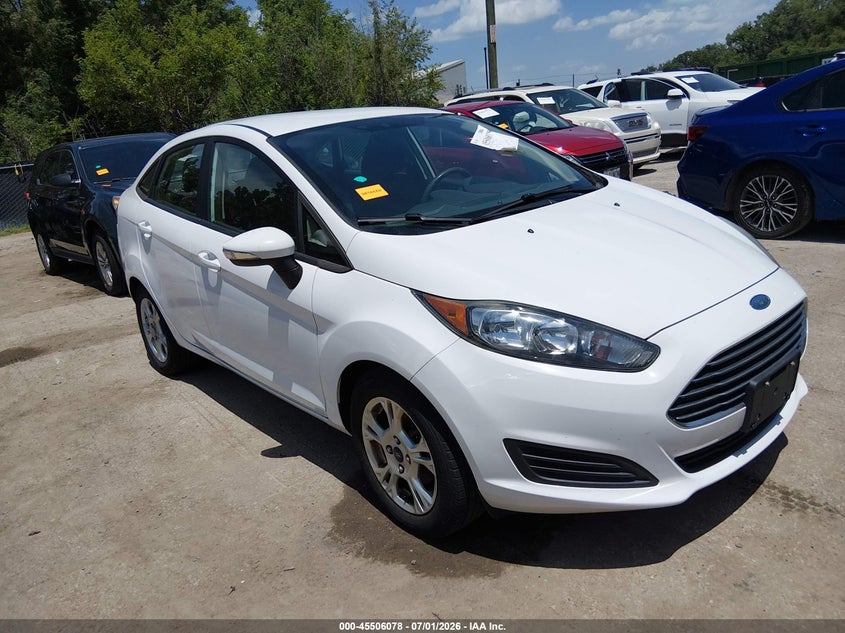 2015 Ford Fiesta VIN 3FADP4BJ8FM129402 IAAI salvage auction — ROOF, Salvage Title, sold $825 on 2026-07-25 (photo 1)