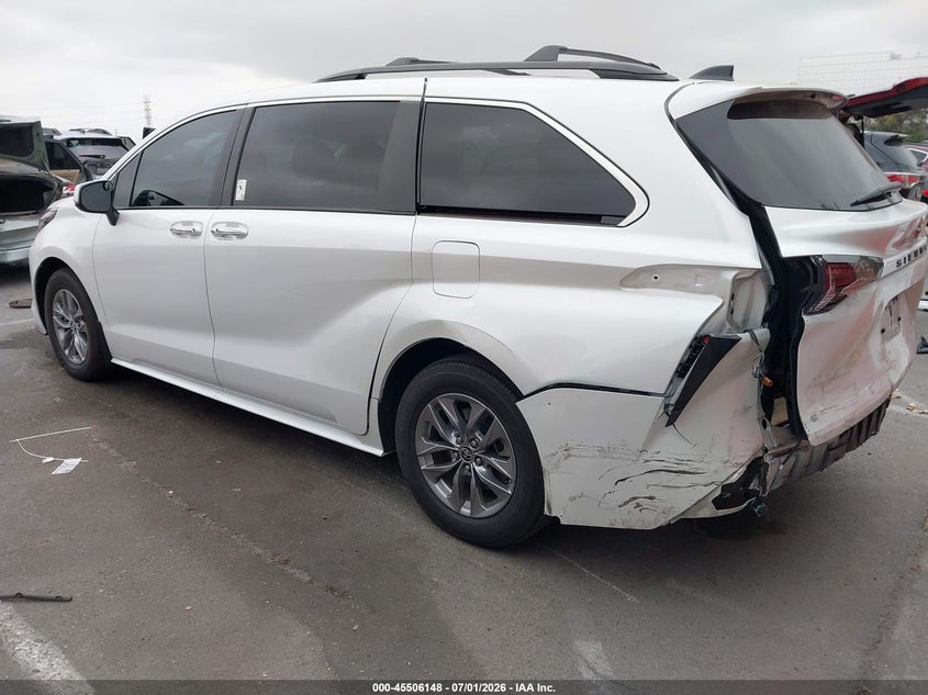 2024 Toyota Sienna VIN 5TDYRKEC3RS181113 IAAI salvage auction — REAR END, Salvage (California), sold $18,775 on 2026-07-30 (photo 3)