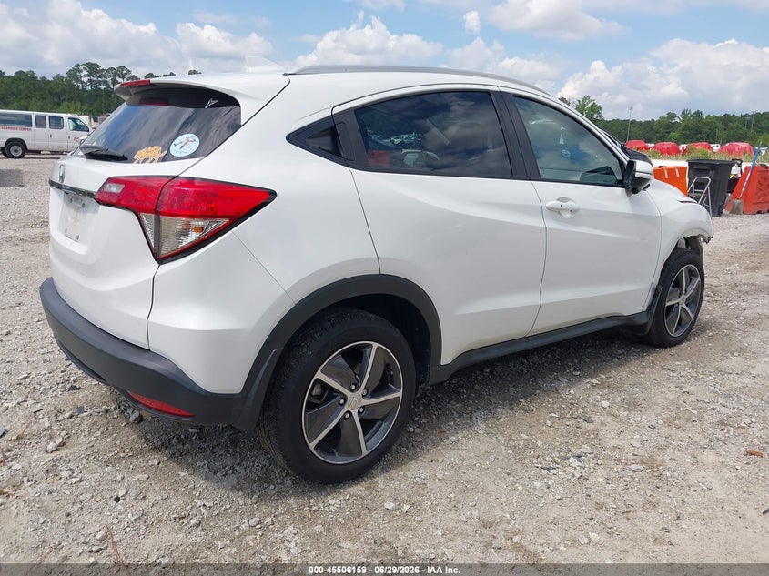 2021 Honda Hr-v VIN 3CZRU5H50MM711817 IAAI salvage auction — FRONT END, Salvage Title, sold $2,400 on 2026-07-31 (photo 4)