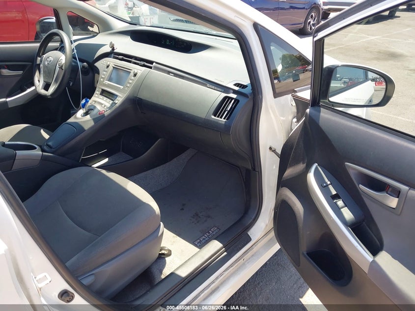 2013 Toyota Prius plug-in VIN JTDKN3DP5D3043806 IAAI salvage auction — LEFT REAR, App For Dup Clear (California), sold $5,300 on 2026-07-09 (photo 5)