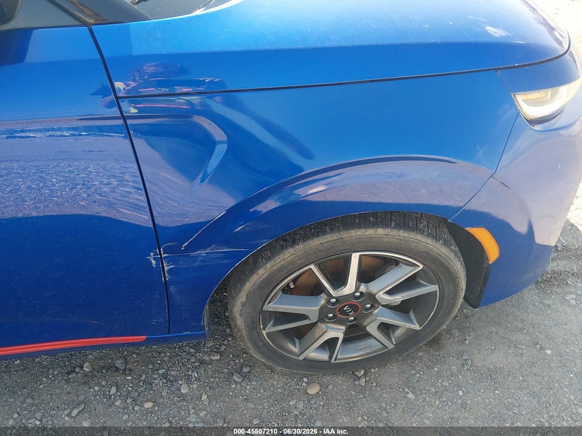 2020 Kia Soul VIN KNDJ53AF4L7017583 IAAI salvage auction — RIGHT FRONT, Clear (Montana), sold $2,000 on 2026-07-15 (photo 6)