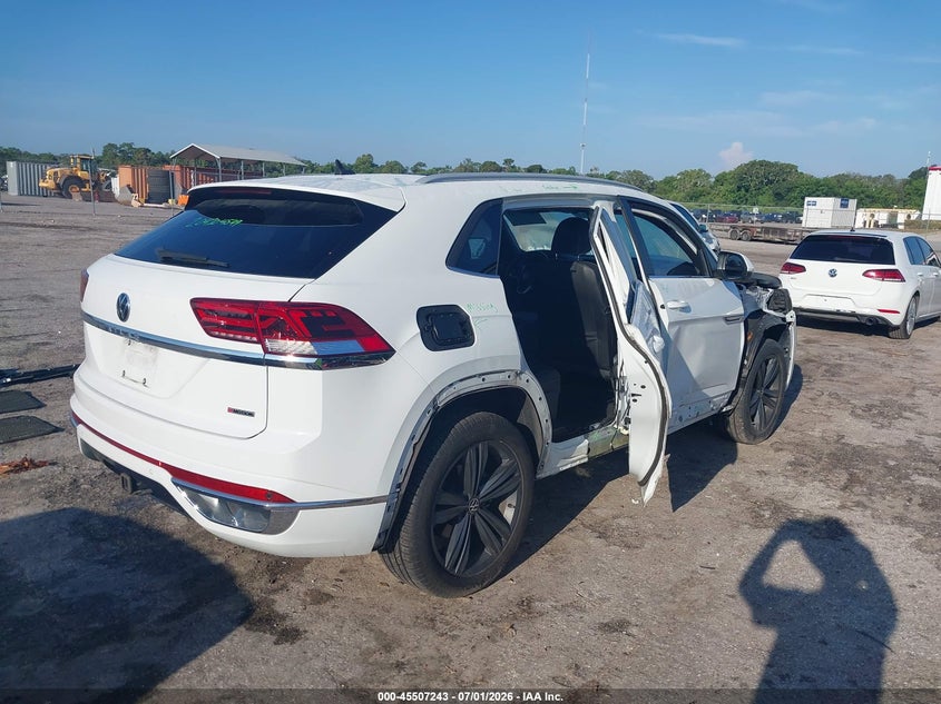 2021 Volkswagen Atlas cross sport VIN 1V2RE2CAXMC202324 IAAI salvage auction — RIGHT SIDE, Salvage Title, sold $7,275 on 2026-08-20 (photo 4)