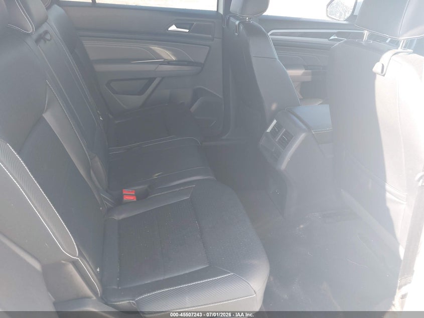 2021 Volkswagen Atlas cross sport VIN 1V2RE2CAXMC202324 IAAI salvage auction — RIGHT SIDE, Salvage Title, sold $7,275 on 2026-08-20 (photo 8)