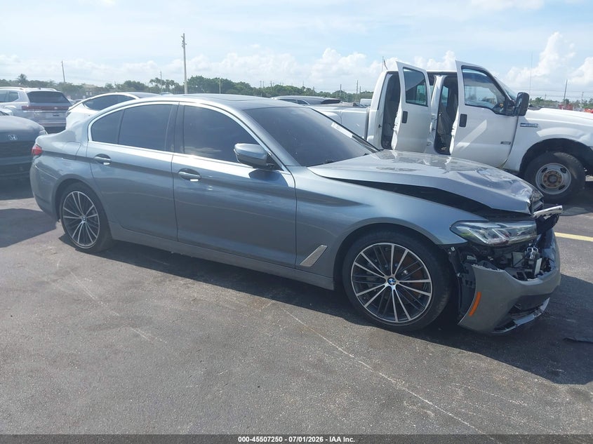 2022 BMW 5er VIN WBA53BH01NWX46391 IAAI salvage auction — FRONT END, Certificate Of Destruction (Florida), sold $10,400 on 2026-07-30 (photo 1)