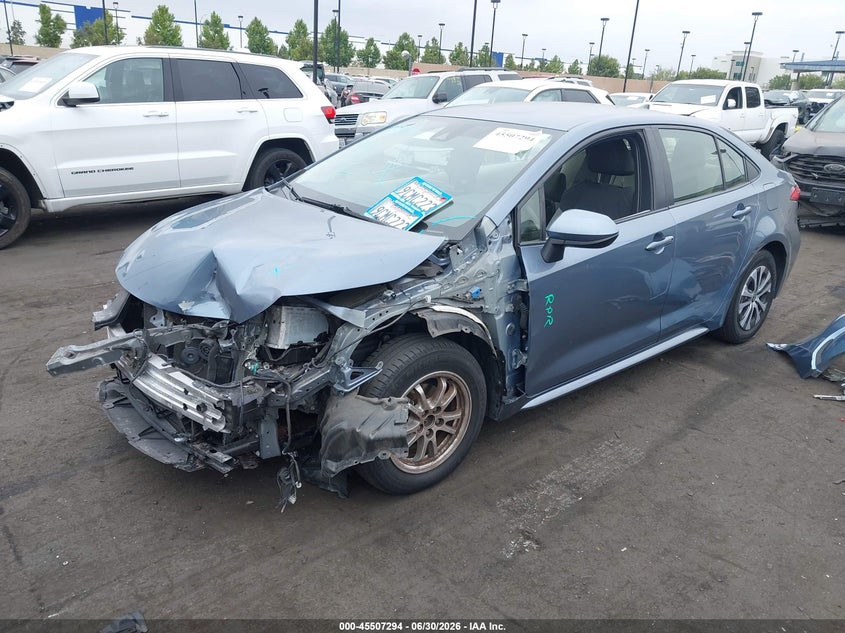 2022 Toyota Corolla VIN JTDEAMDE7N3013141 IAAI salvage auction — LEFT FRONT, Salvage Title, sold $6,150 on 2026-07-31 (photo 2)