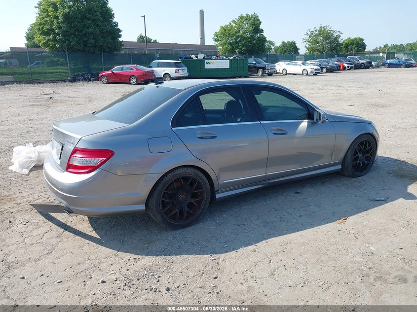 2010 Mercedes-benz C-klasse VIN WDDGF8BB9AR090374 IAAI salvage auction — RIGHT FRONT, Clear (Pennsylvania), sold $500 on 2026-07-31 (photo 4)