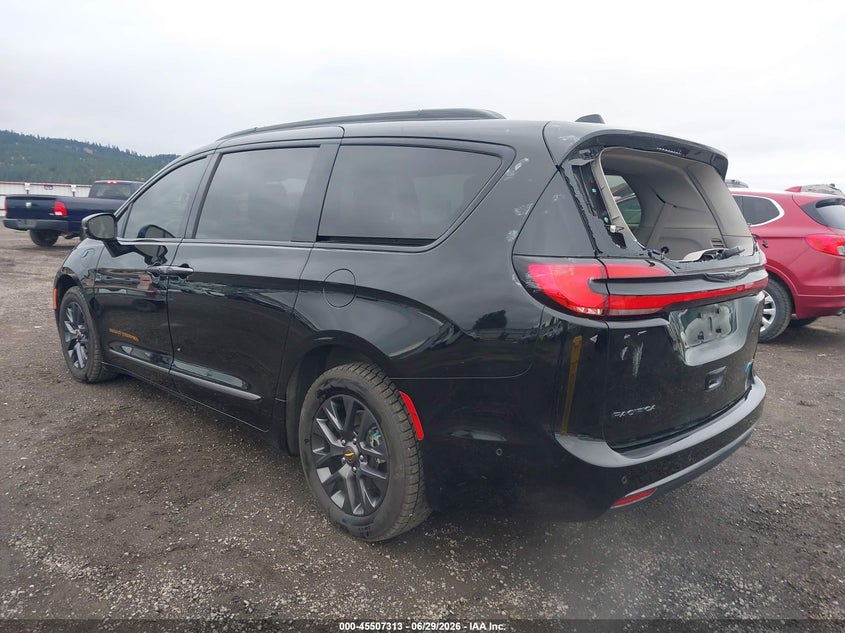 2024 Chrysler Pacifica VIN 2C4RC1S79RR134703 IAAI salvage auction — FRONT & REAR, Bill Of Sale (Washington), sold $9,100 on 2026-07-28 (photo 3)
