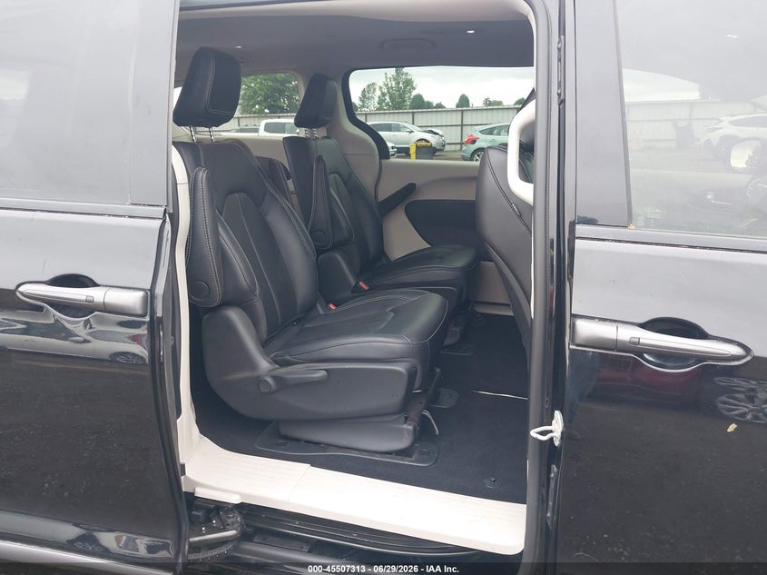 2024 Chrysler Pacifica VIN 2C4RC1S79RR134703 IAAI salvage auction — FRONT & REAR, Bill Of Sale (Washington), sold $9,100 on 2026-07-28 (photo 8)