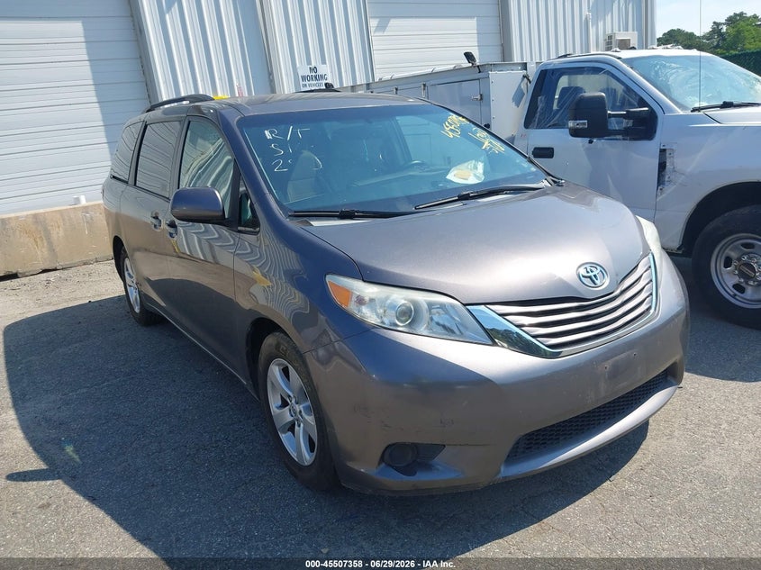 2015 Toyota Sienna VIN 5TDKK3DC7FS630614 IAAI salvage auction — NORMAL WEAR, Clear (New York), sold $2,475 on 2026-07-14 (photo 1)