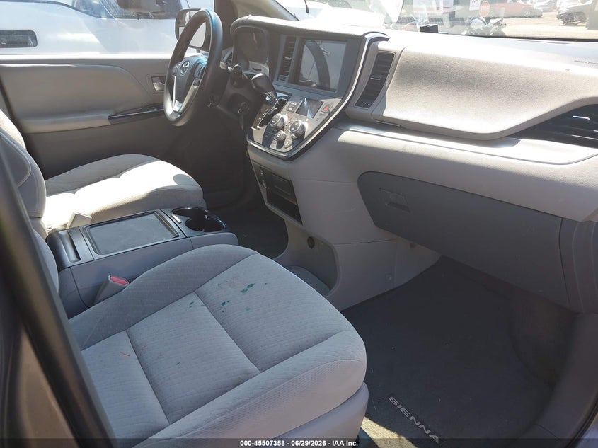 2015 Toyota Sienna VIN 5TDKK3DC7FS630614 IAAI salvage auction — NORMAL WEAR, Clear (New York), sold $2,475 on 2026-07-14 (photo 5)